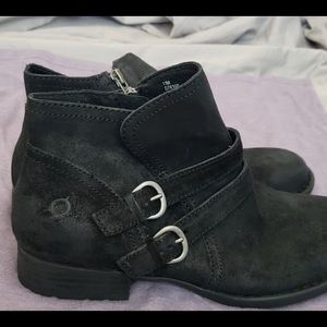 NWOT Born Pirlo boots